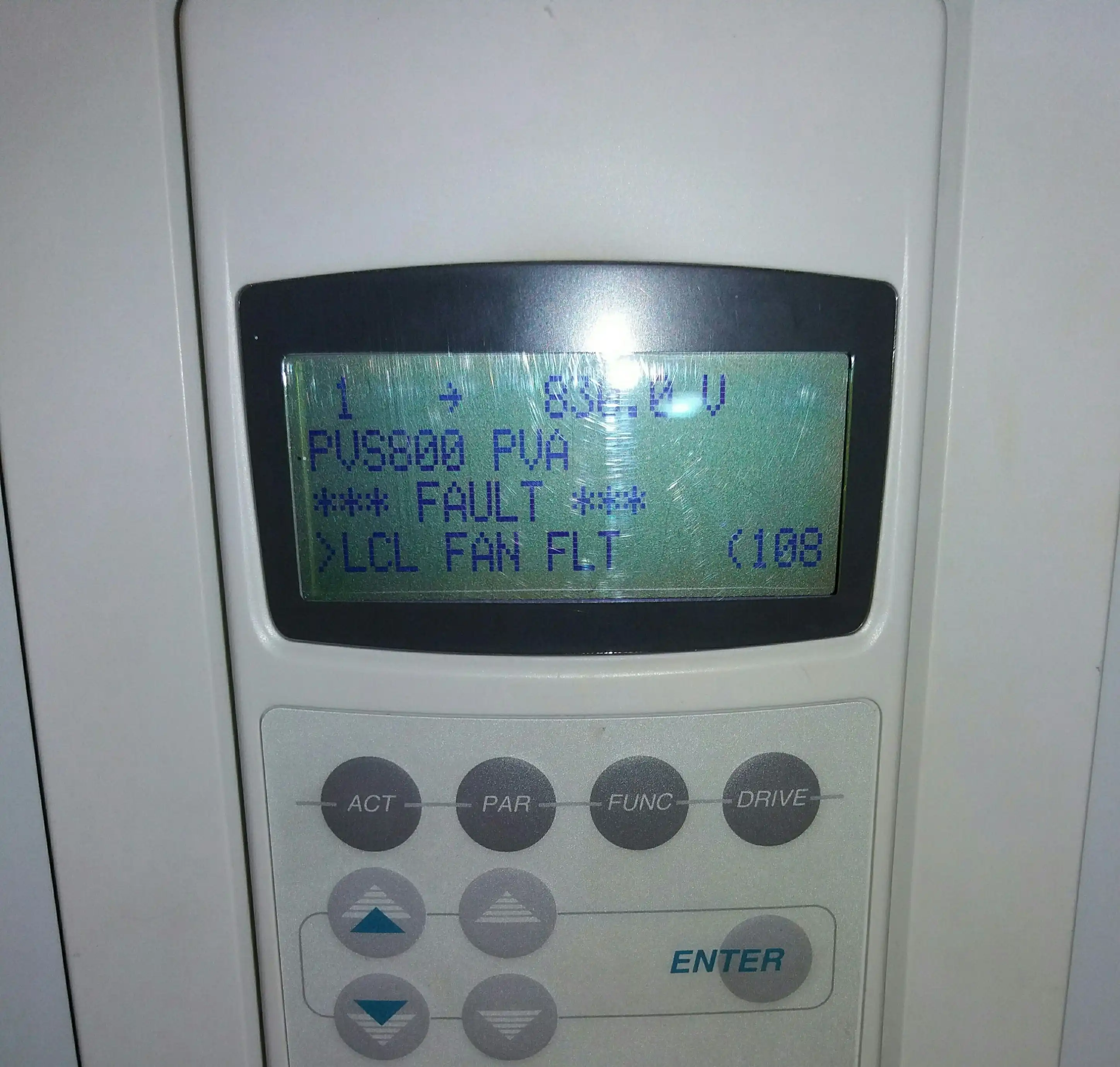 Central solar inverter display showing active fault alarm LCL FAN FLT code 108, with DC bus voltage reading of 853.6V visible on the display