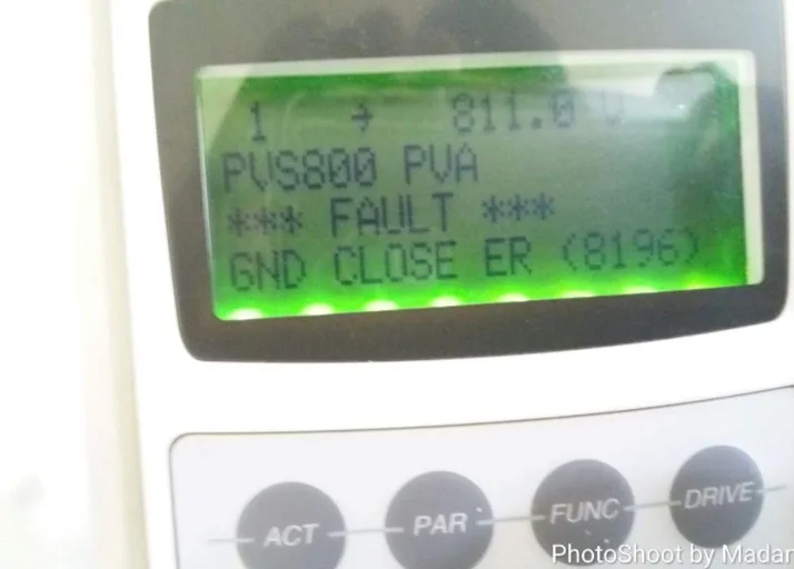 Solar inverter display panel showing ground fault warning message